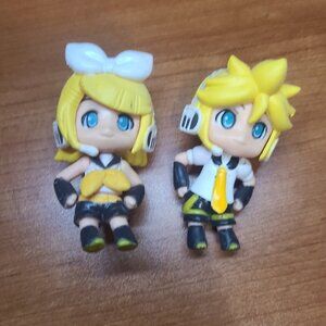 *4 for $30* Vocaloid Minifigure Set